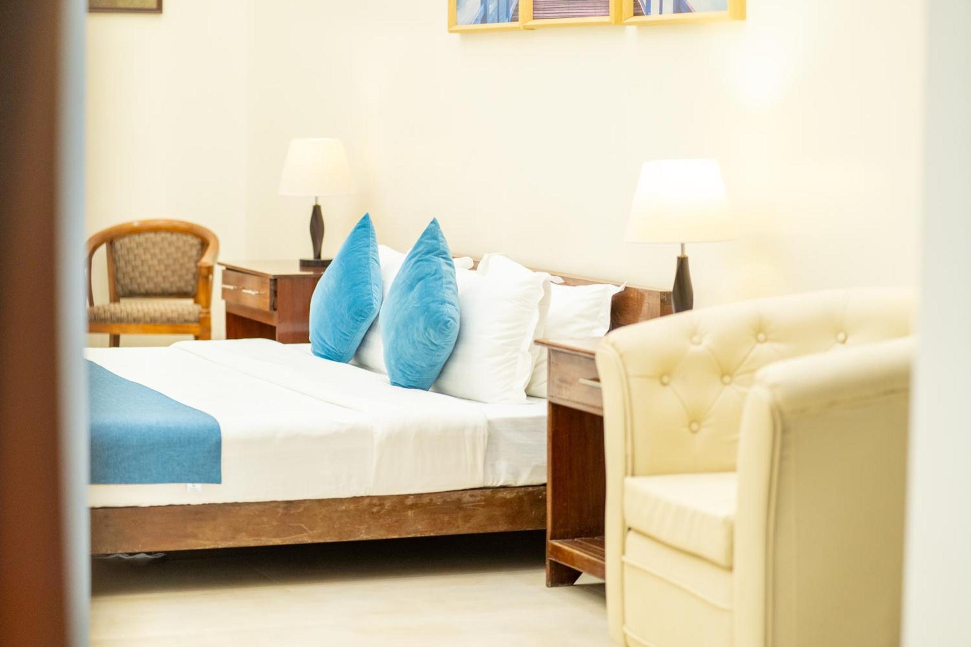 Costa Palawan Resort Puerto Princesa Екстер'єр фото