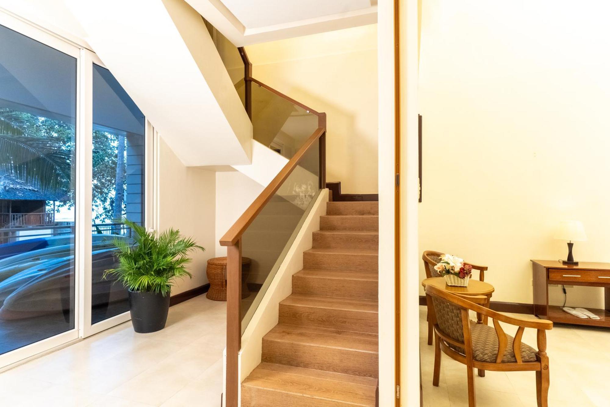 Costa Palawan Resort Puerto Princesa Екстер'єр фото