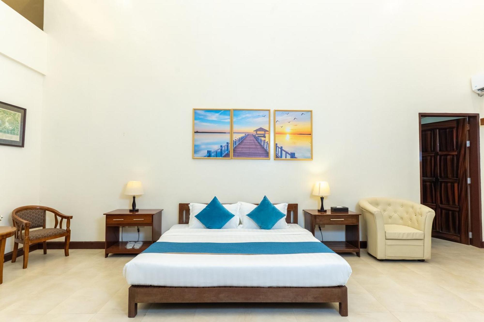 Costa Palawan Resort Puerto Princesa Екстер'єр фото