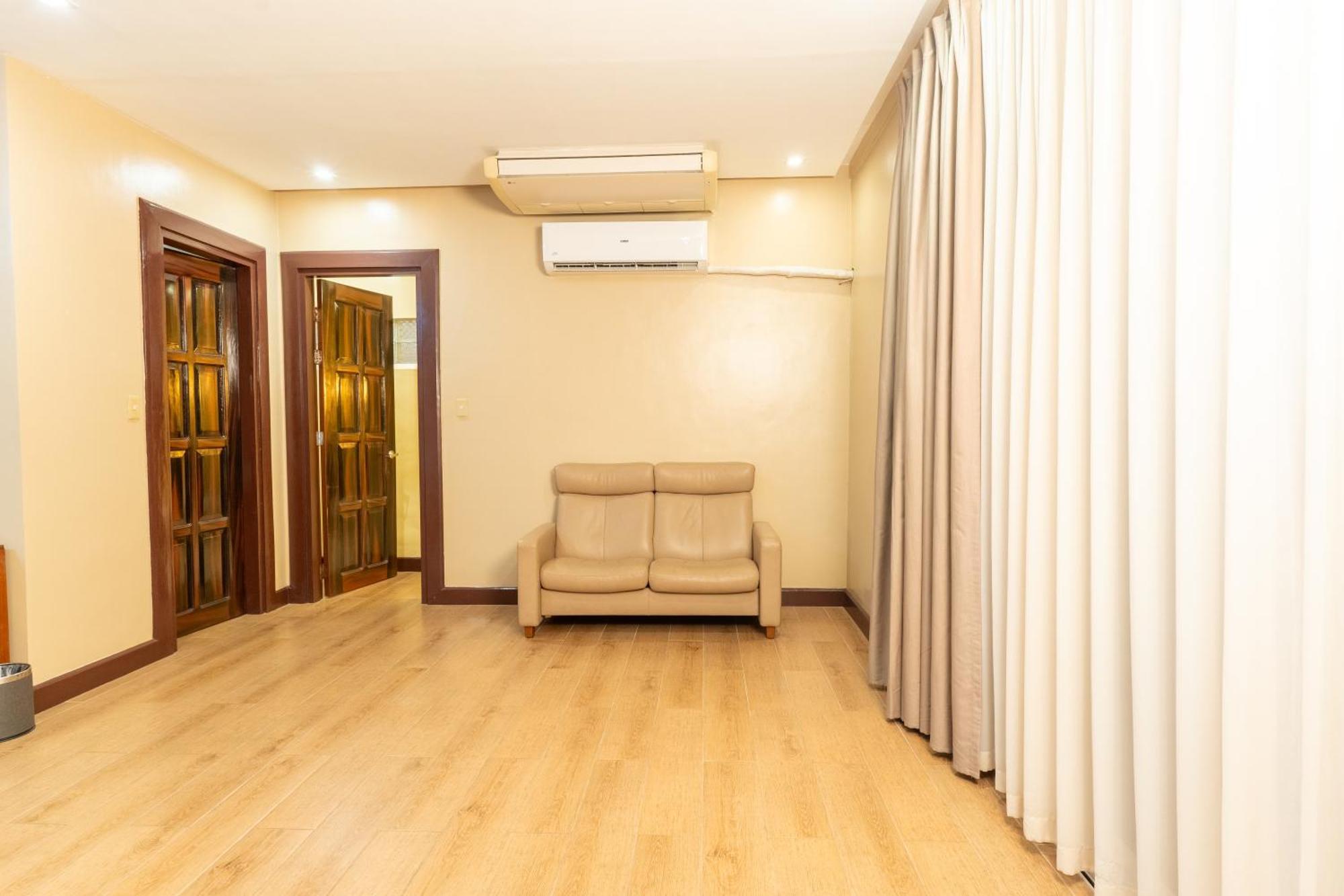 Costa Palawan Resort Puerto Princesa Екстер'єр фото