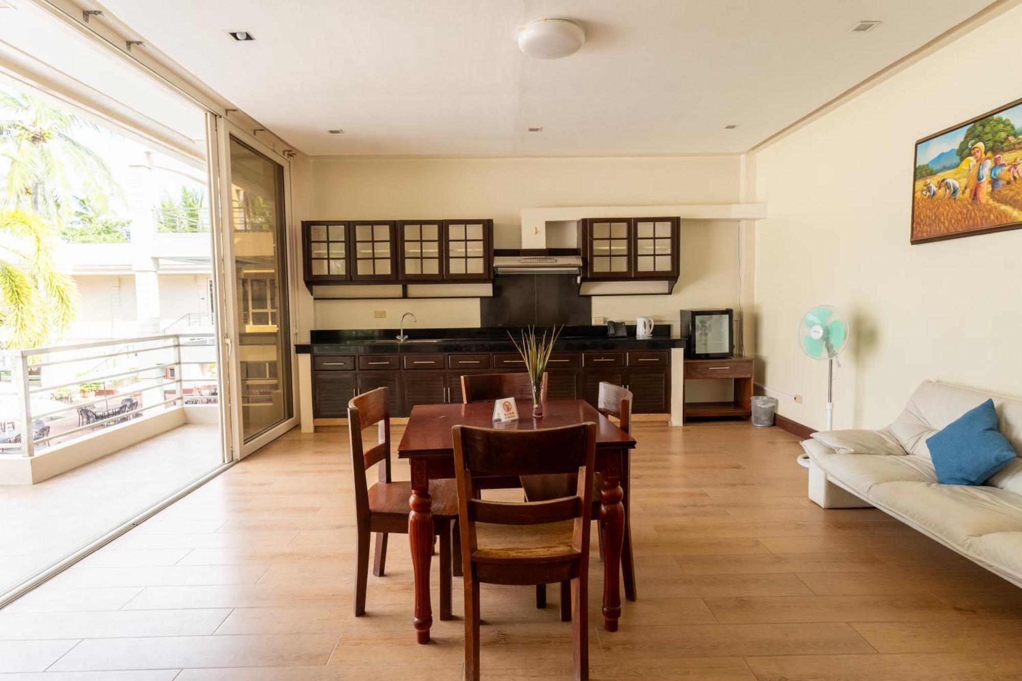 Costa Palawan Resort Puerto Princesa Екстер'єр фото