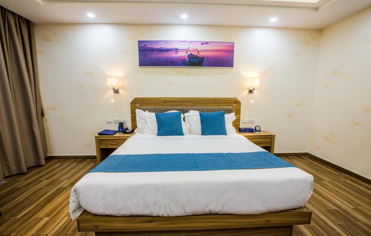 Costa Palawan Resort Puerto Princesa Екстер'єр фото