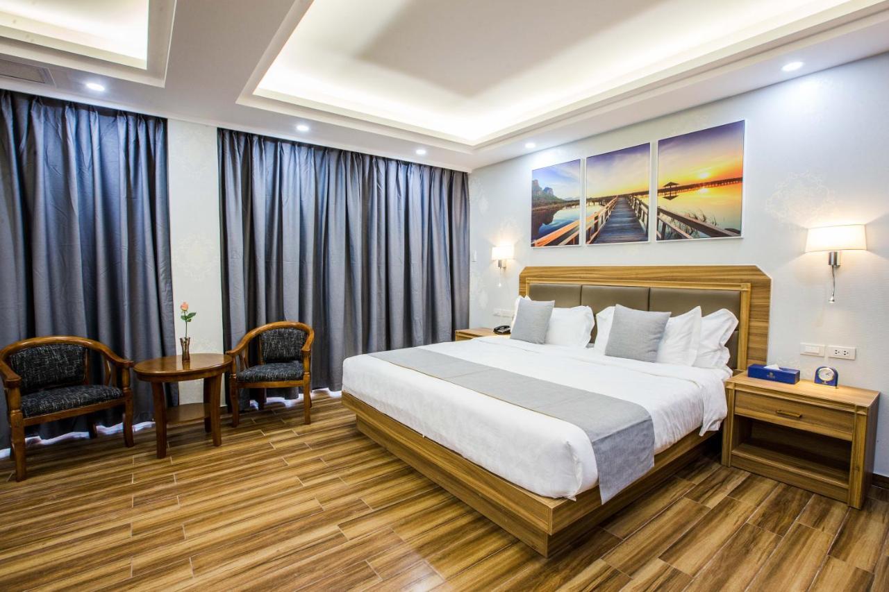 Costa Palawan Resort Puerto Princesa Екстер'єр фото